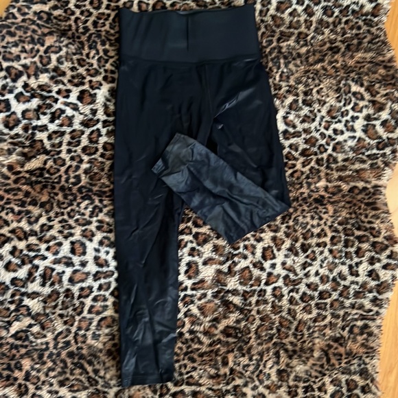 Carbon 38 High wasted Takara legging - black 7/8th - Picture 2 of 4